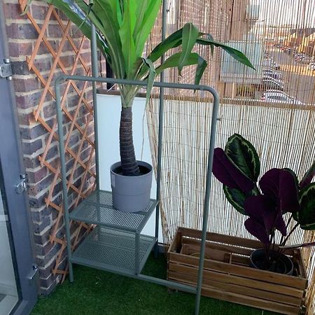 Lovely 1-Bed Serviced Apartment With Free Parking West Thurrock Kültér fotó